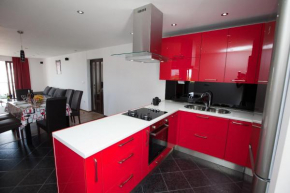 Гостиница Apartments Casablanca  Подстрана